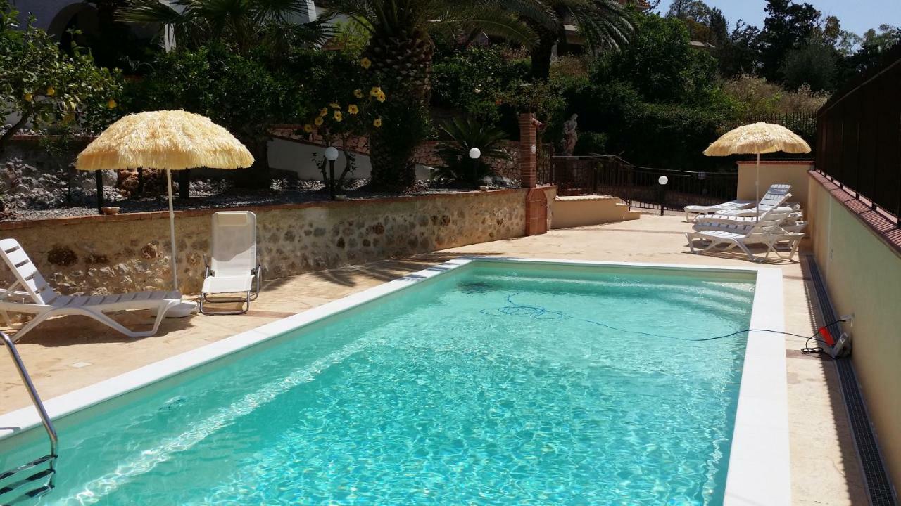Villa del Golfo Santa Flavia Exterior foto