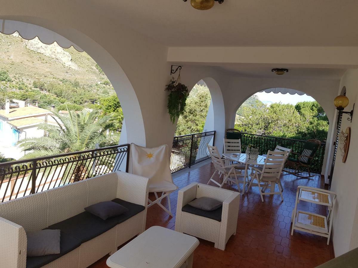 Villa del Golfo Santa Flavia Exterior foto